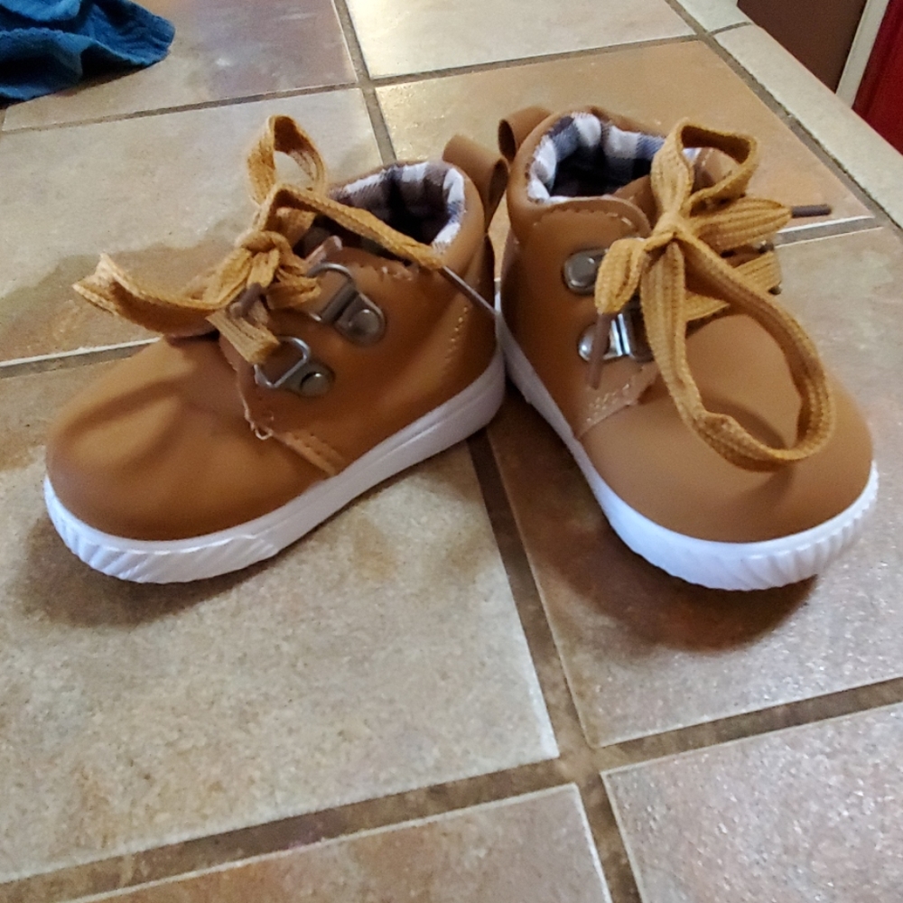 Toddler shoes